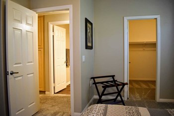 walk in closet